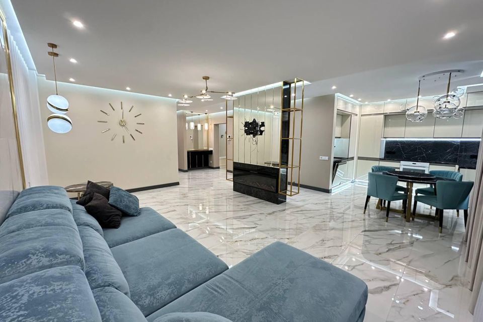 Продаётся 3-комнатная квартира, 99.8 м²