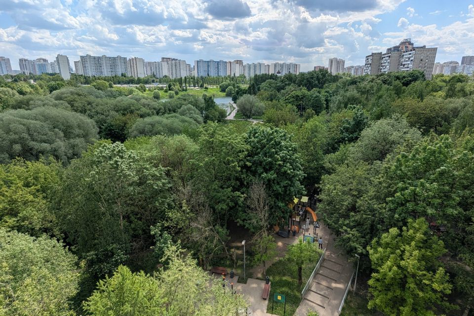 Продаётся 1-комнатная квартира, 35.3 м²