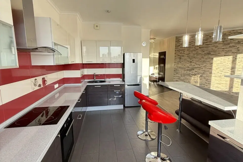 Продаётся студия, 58 м²