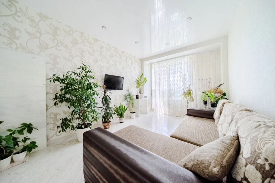 Продаётся 4-комнатная квартира, 115.3 м²