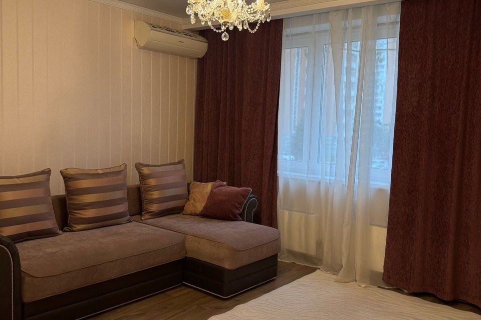 Продаётся 1-комнатная квартира, 39 м²