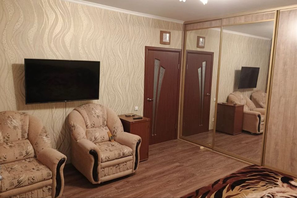 Продаётся 1-комнатная квартира, 42 м²