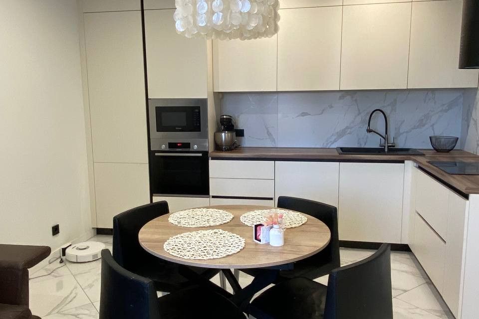 Продаётся 2-комнатная квартира, 69.9 м²