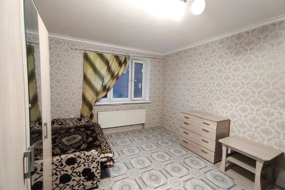 Продаётся 1-комнатная квартира, 42.2 м²