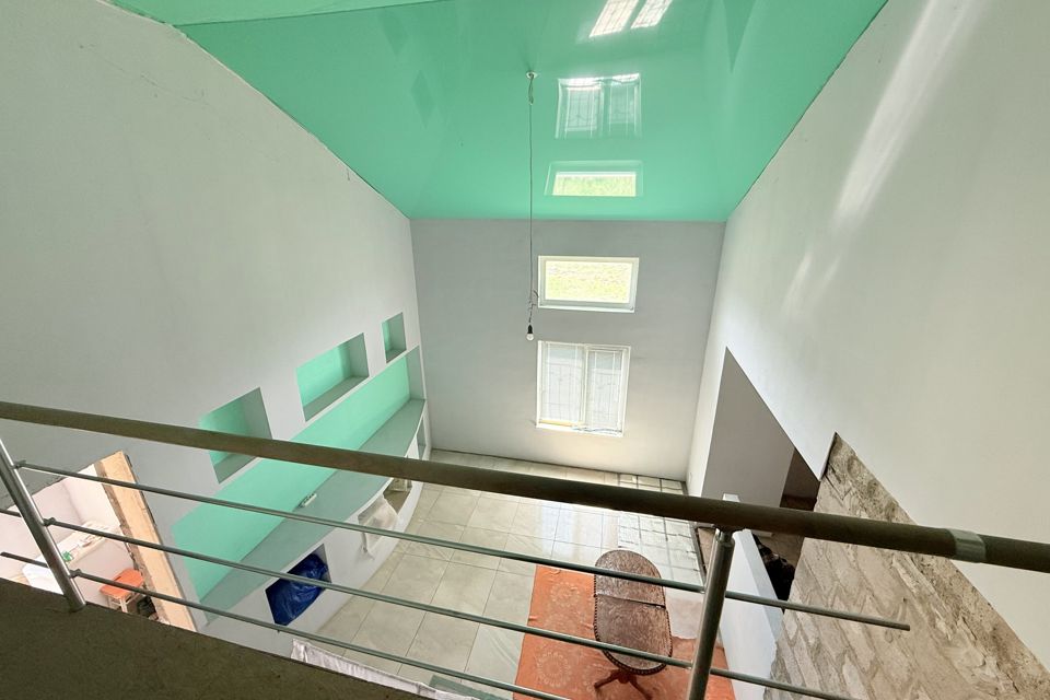 Продаётся 2-этажный дом, 200 м²