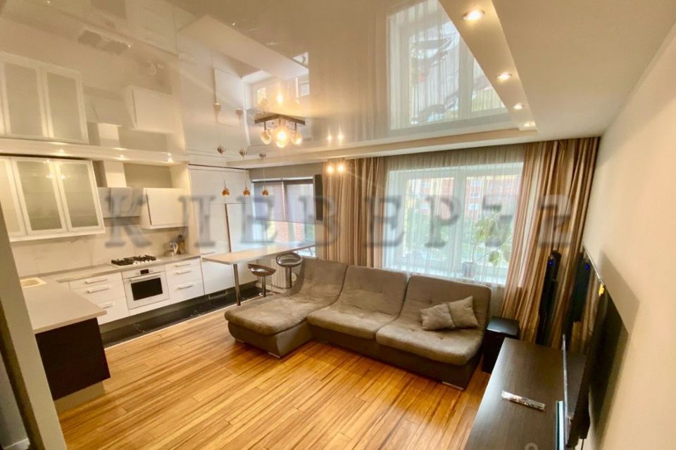 Сдаётся 2-комнатная квартира, 94 м²