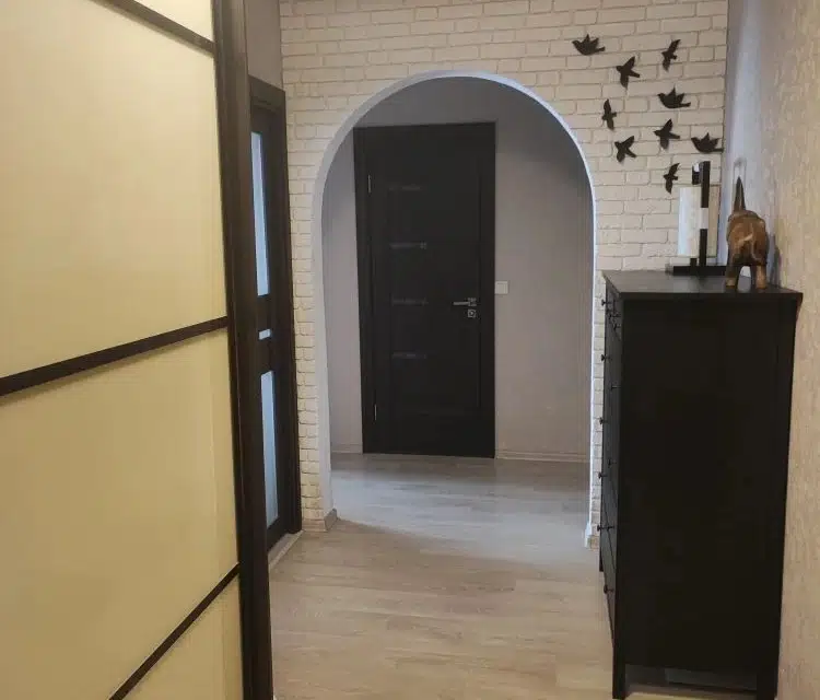 Продаётся 2-комнатная квартира, 60.9 м²