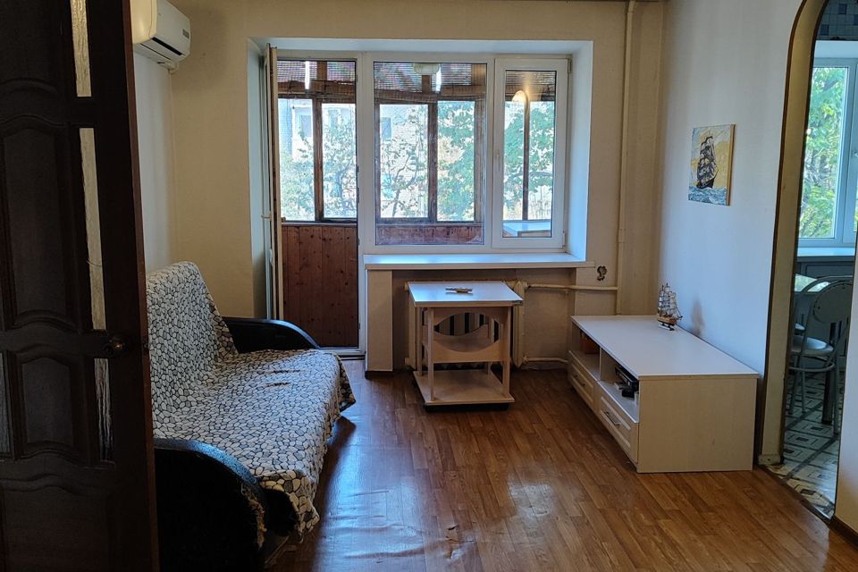 Продаётся 2-комнатная квартира, 42 м²