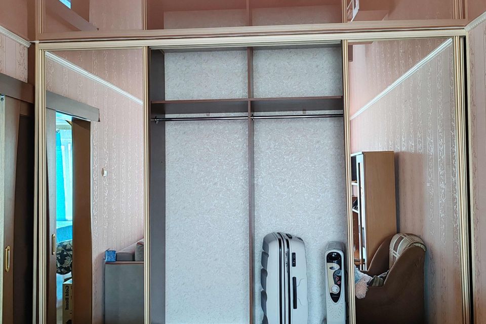 Продаётся 1-комнатная квартира, 37 м²