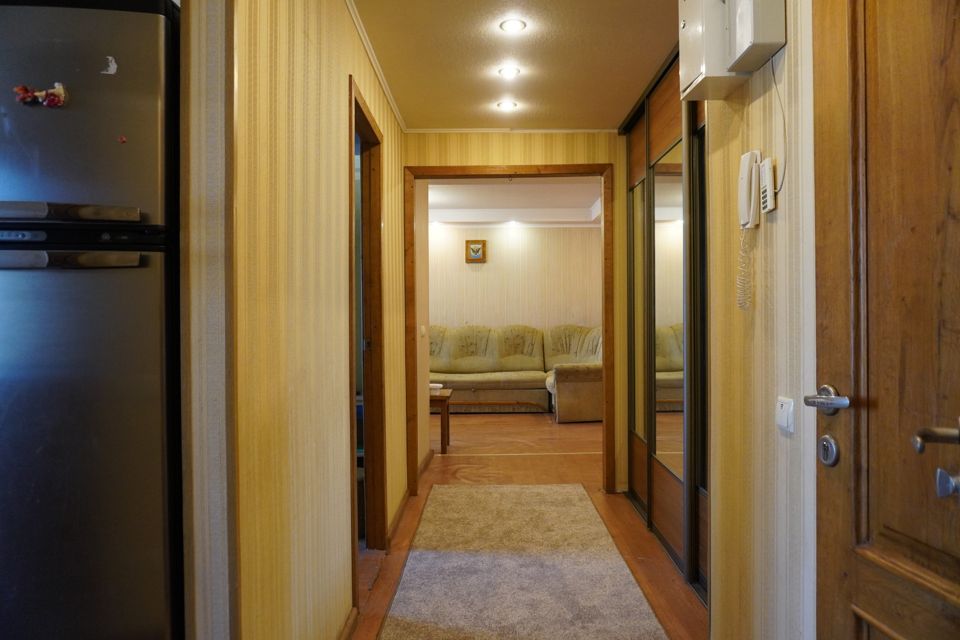 Продаётся 3-комнатная квартира, 67.9 м²