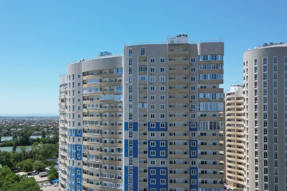 Продаётся 3-комнатная квартира, 201 м²