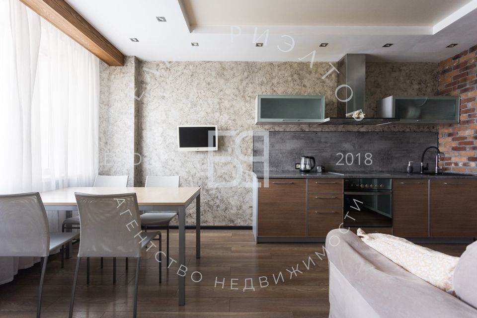 Продаётся 3-комнатная квартира, 92 м²