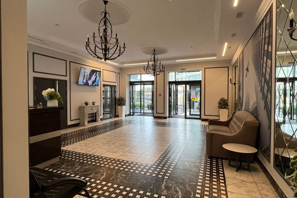 Продаётся 3-комнатная квартира, 135 м²
