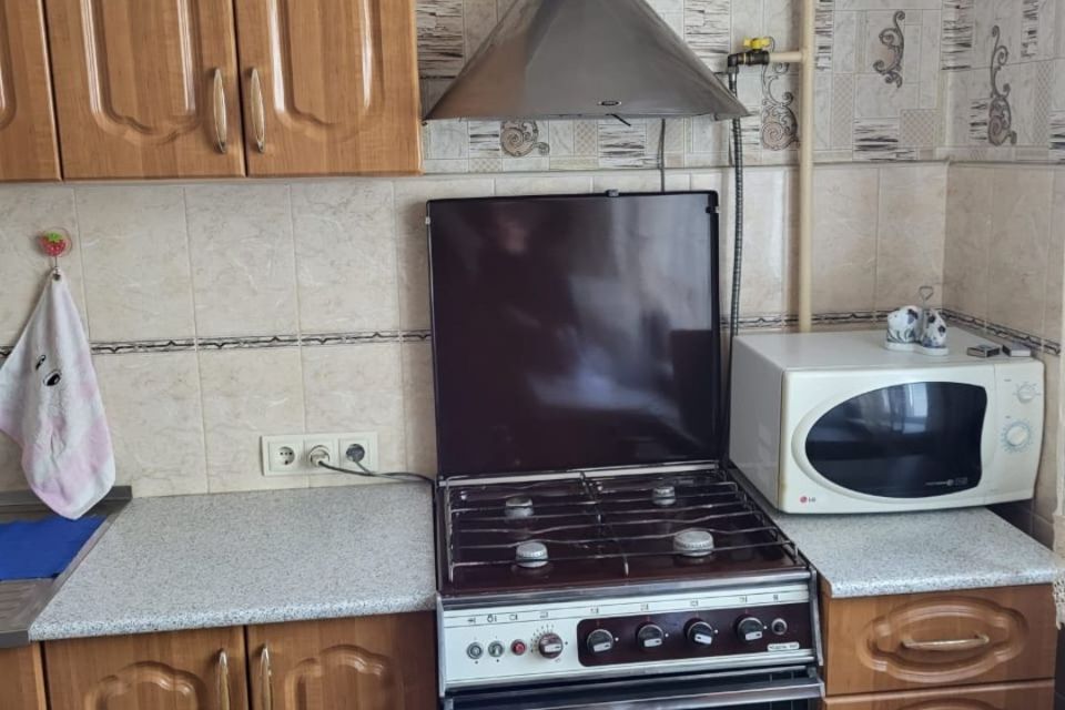 Сдаётся 1-комнатная квартира, 40 м²