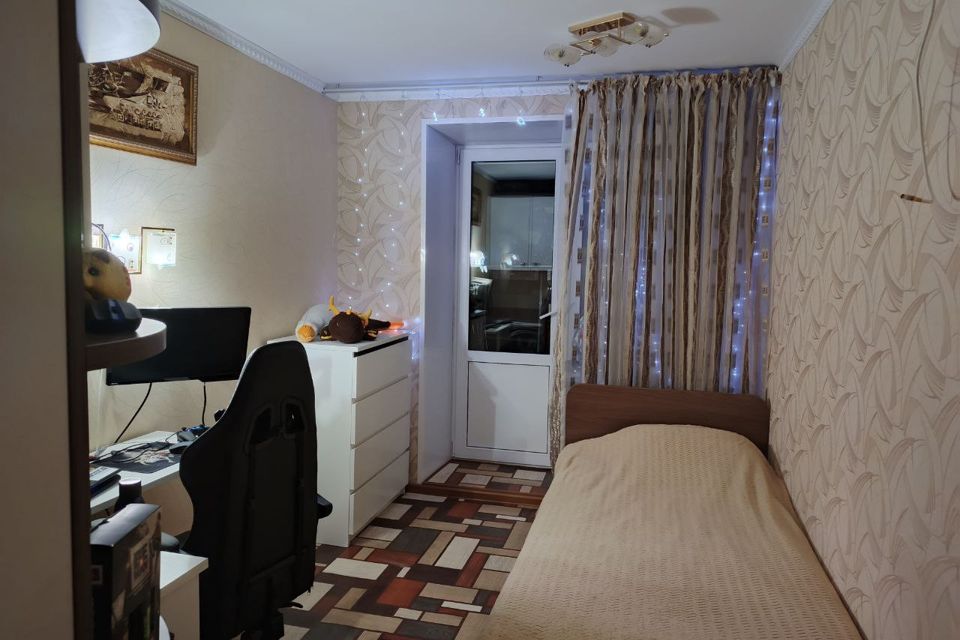 Продаётся 3-комнатная квартира, 56.5 м²