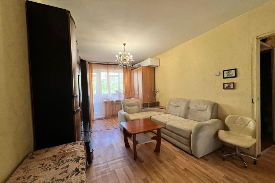 Продаётся 2-комнатная квартира, 42.7 м²