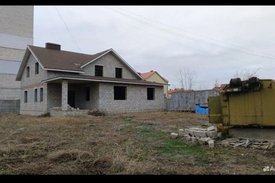 Продаётся 2-этажный дом, 280 м²