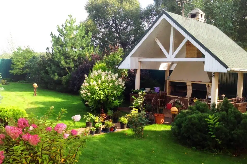 Продаётся 3-этажный дом, 327.2 м²