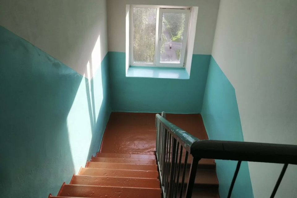 Продаётся 4-комнатная квартира, 61.3 м²
