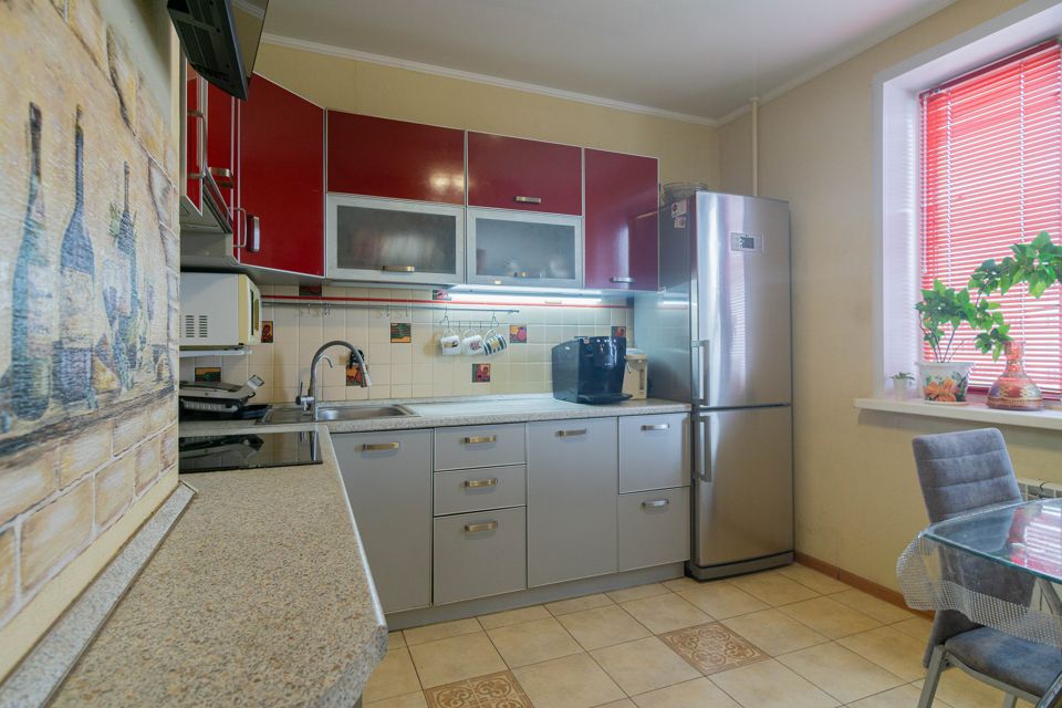 Продаётся 3-комнатная квартира, 76.8 м²