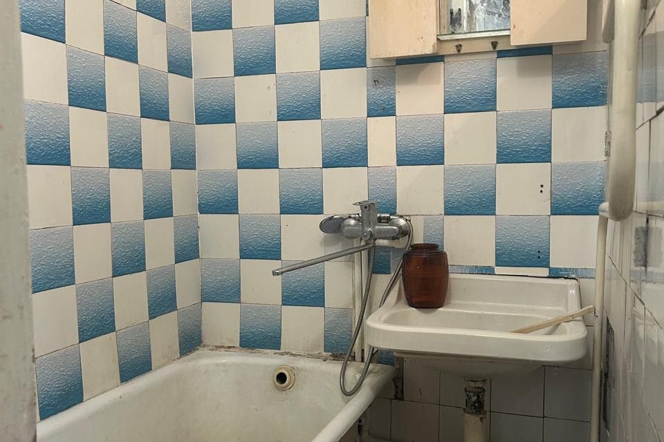 Продаётся 3-комнатная квартира, 50 м²