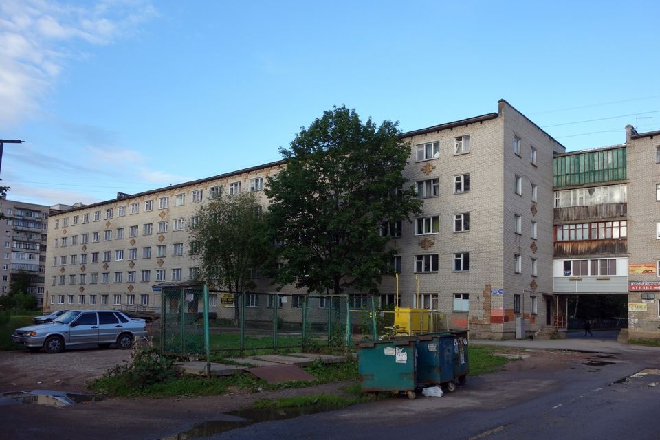 Продаётся 3-комнатная квартира, 57 м²