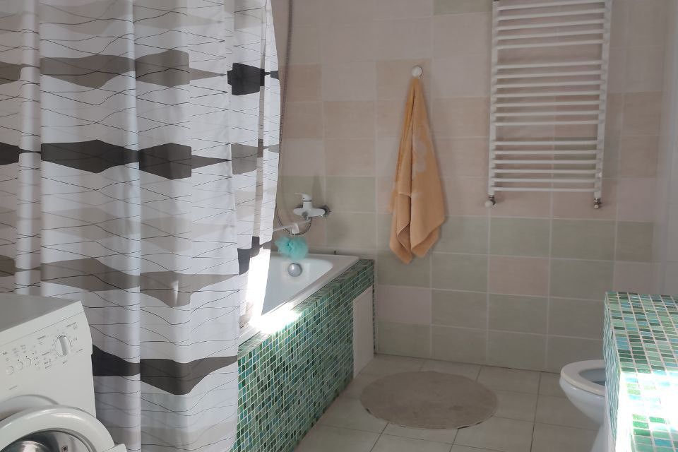 Продаётся 3-этажный дом, 246.2 м²