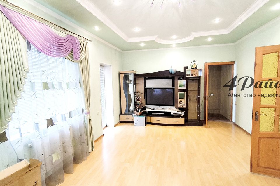 Продаётся 2-этажный дом, 170 м²