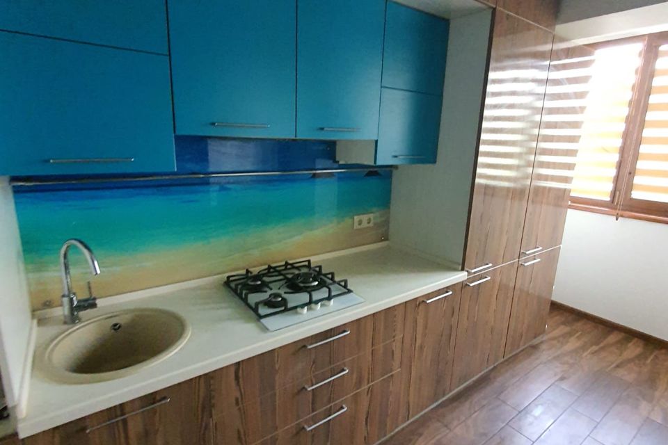 Продаётся 3-комнатная квартира, 68.3 м²