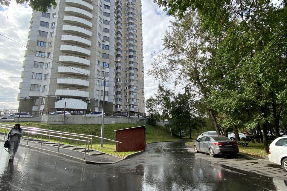 Продаётся 2-комнатная квартира, 57.7 м²