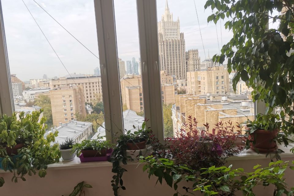 Продаётся 3-комнатная квартира, 97 м²