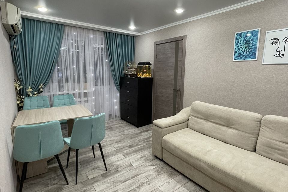 Продаётся 3-комнатная квартира, 58.3 м²