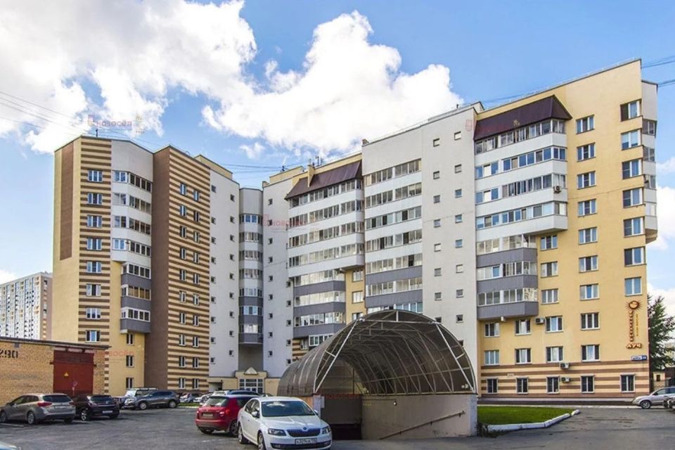 Продаётся 4-комнатная квартира, 103.4 м²
