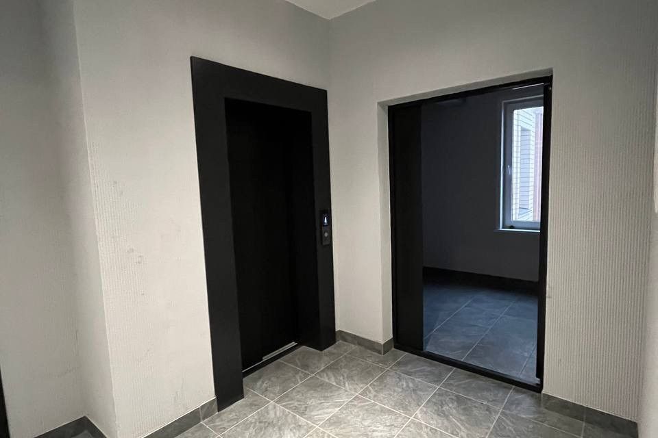 Продаётся 4-комнатная квартира, 67.8 м²