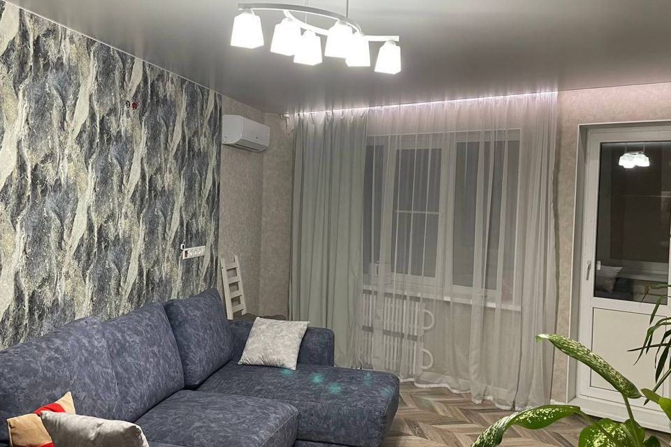 Продаётся 4-комнатная квартира, 79 м²