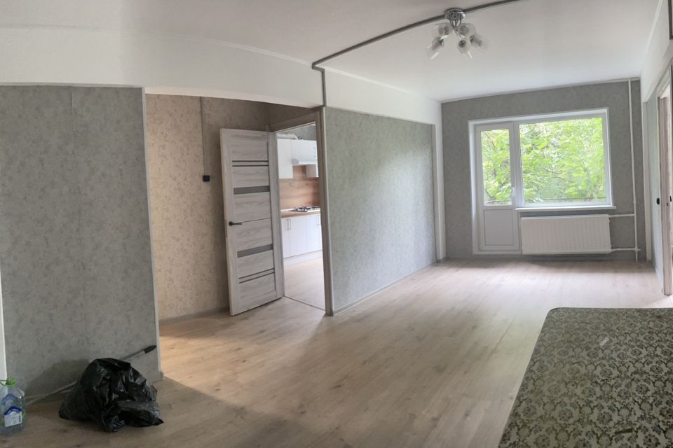 Продаётся 3-комнатная квартира, 58.9 м²