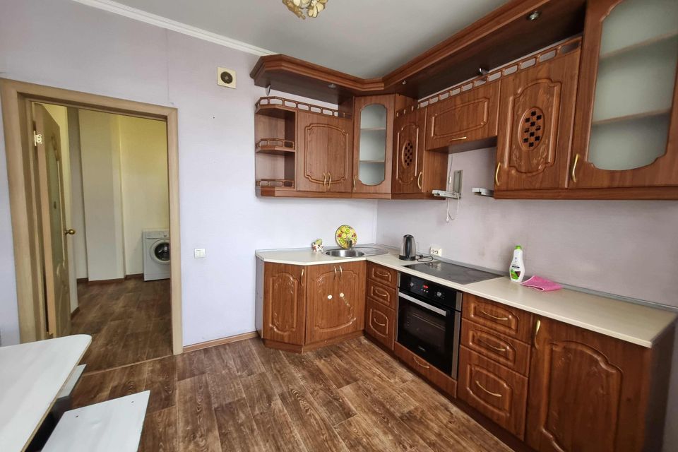 Сдаётся 2-комнатная квартира, 65 м²