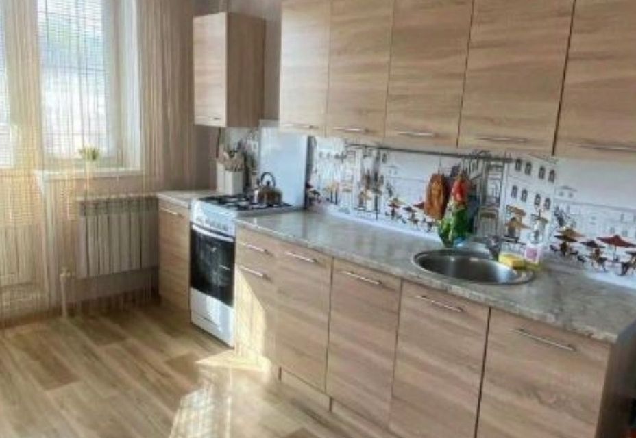 Сдаётся 1-комнатная квартира, 42 м²