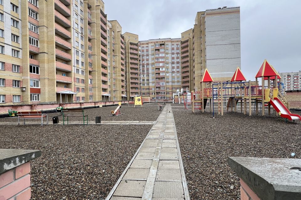 Продаётся 2-комнатная квартира, 73 м²
