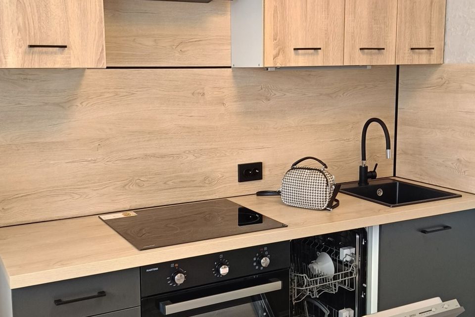 Продаётся 1-комнатная квартира, 35 м²