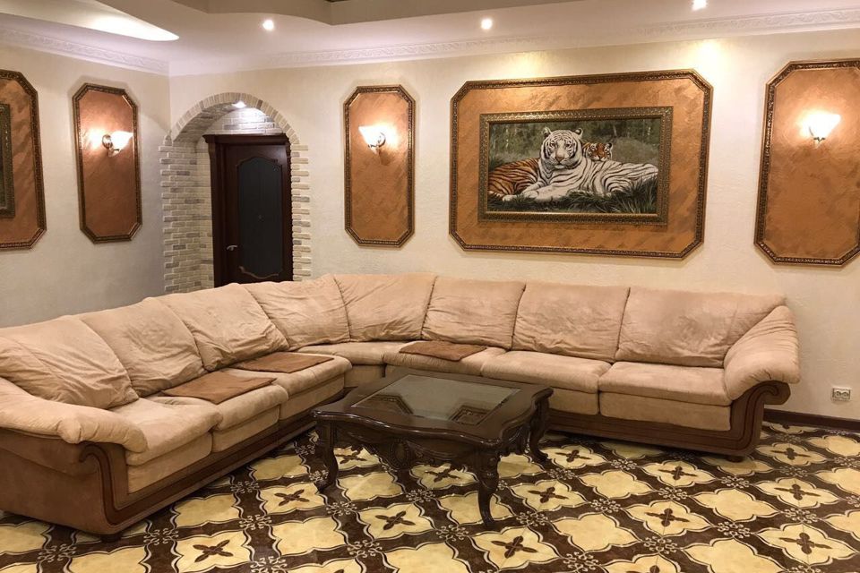 Продаётся 4-комнатная квартира, 120 м²
