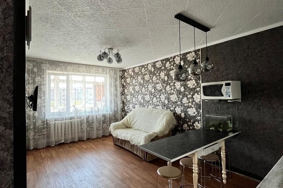 Продаётся 3-комнатная квартира, 65.9 м²