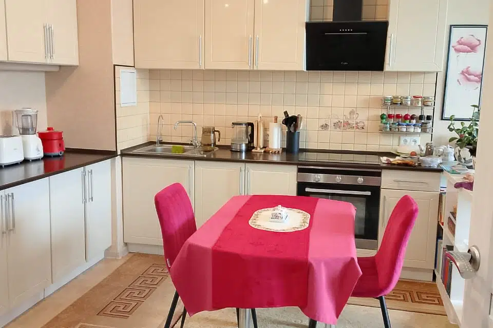 Продаётся 1-комнатная квартира, 45.4 м²