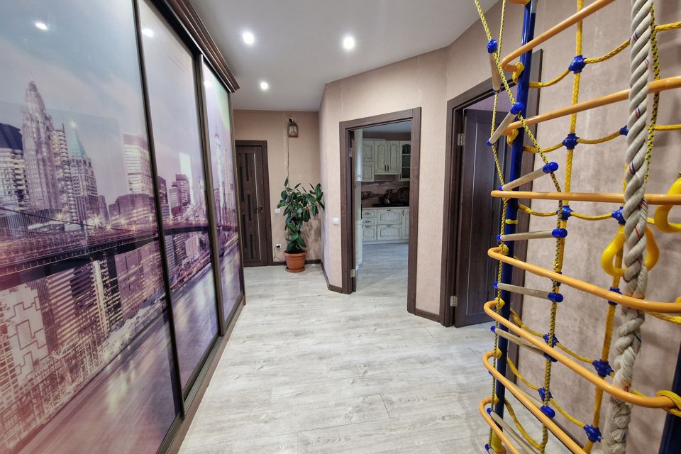 Продаётся 3-комнатная квартира, 77.5 м²