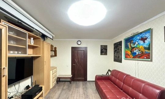 Продаётся 3-комнатная квартира, 59.3 м²
