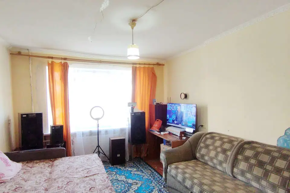Продаётся 1-комнатная квартира, 37.8 м²