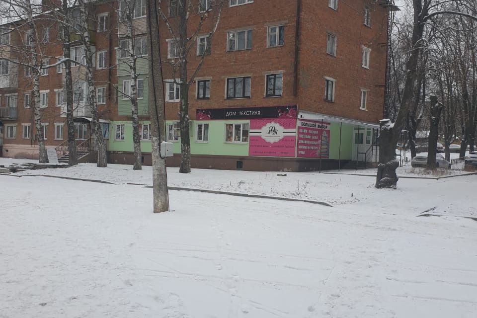 Продаётся 3-комнатная квартира, 42.9 м²