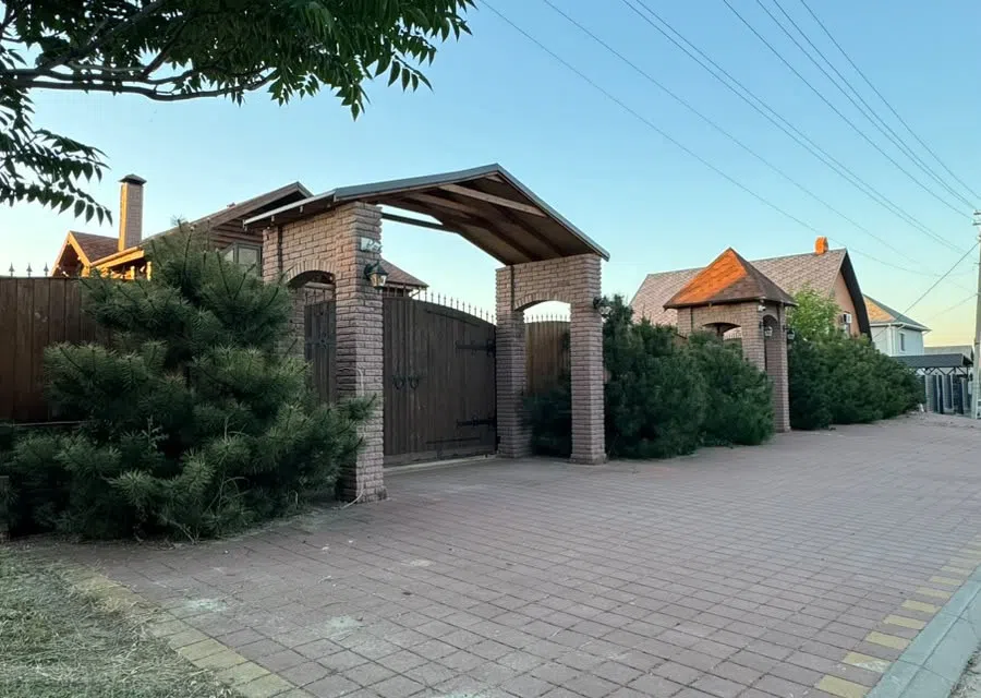 Продаётся 2-этажный дом, 150 м²