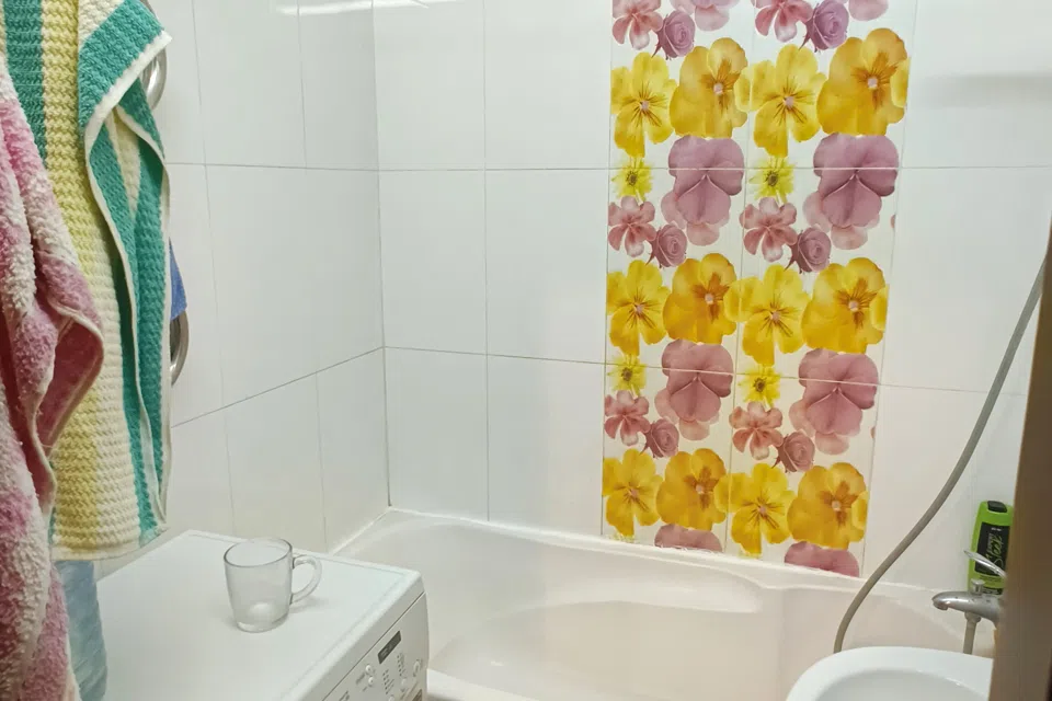 Продаётся 3-комнатная квартира, 57.6 м²
