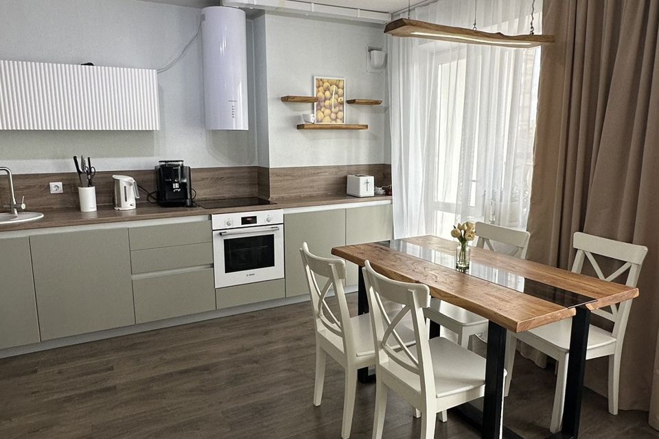 Продаётся 3-комнатная квартира, 92.5 м²